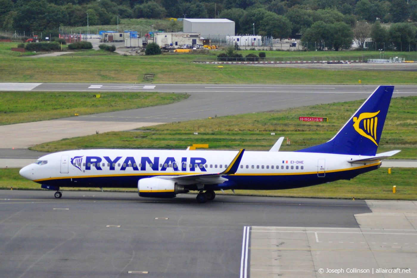 EI-DHE (33574) 2005 Boeing 737-8AS(WL)