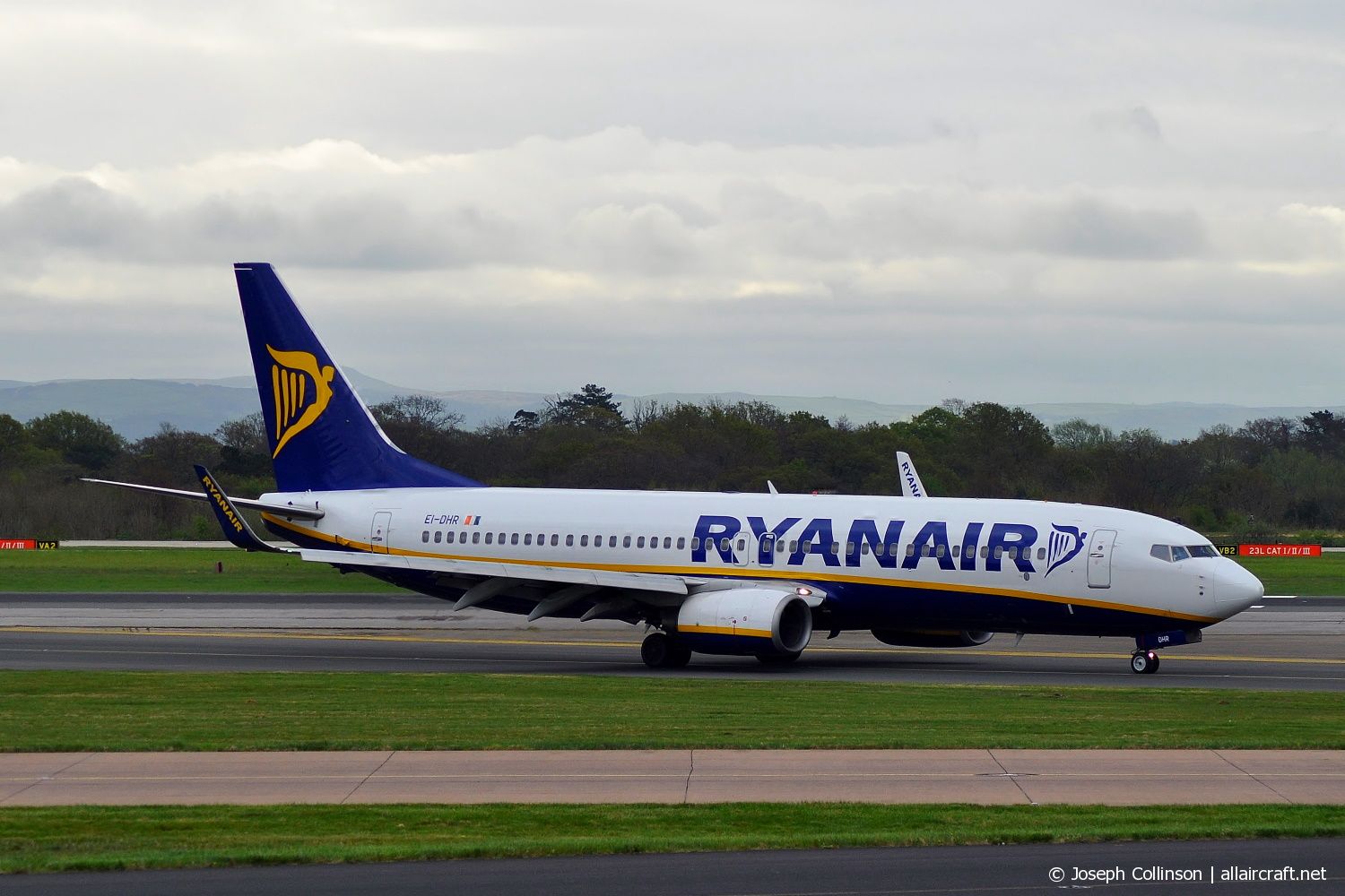EI-DHR (33822) 2005 Boeing 737-8AS(WL)