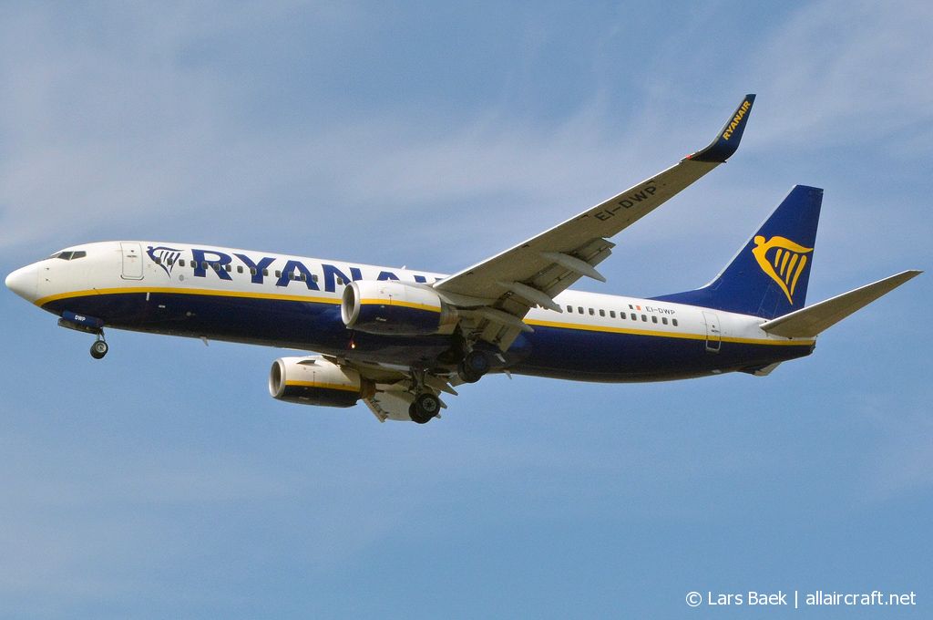 EI-DWP (36082) 2007 Boeing 737-8AS WL