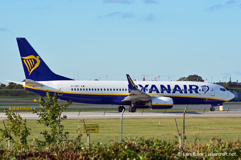 EI-DWT (33626) 2008 Boeing 737-8AS(WL)