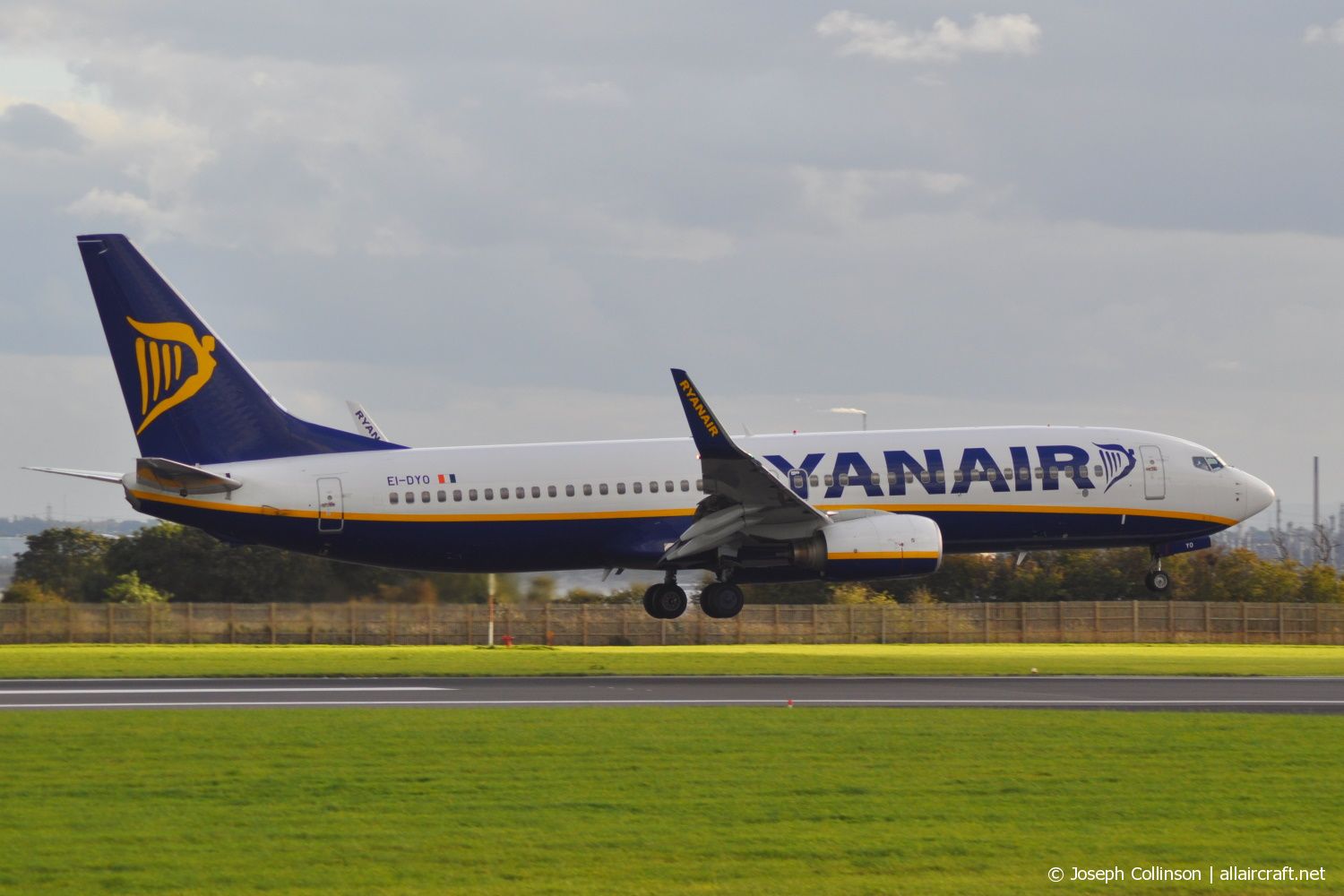 EI-DYO (33636) 2008 Boeing 737-8AS(WL)