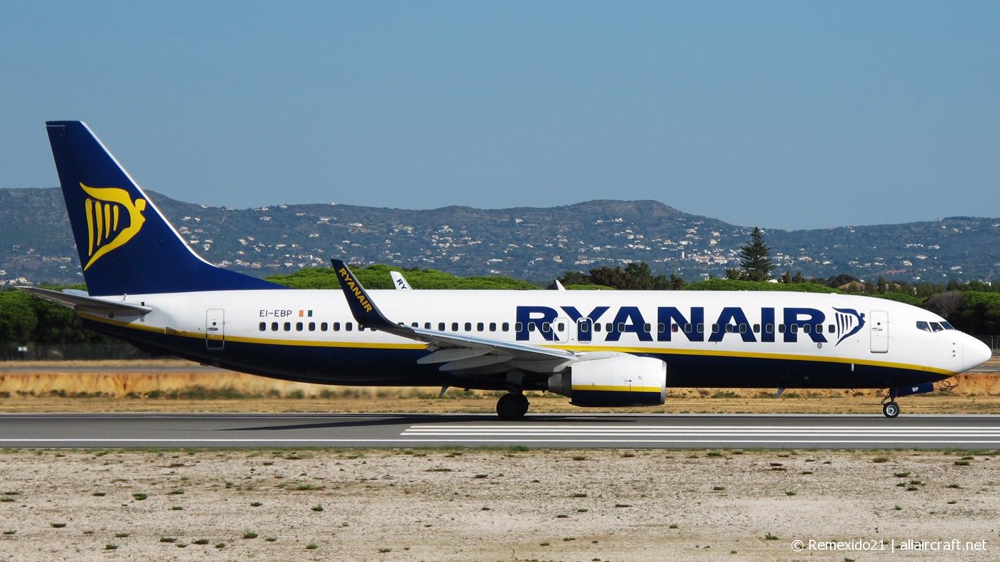 EI-EBP (37531) 2009 Boeing 737-8AS(WL)