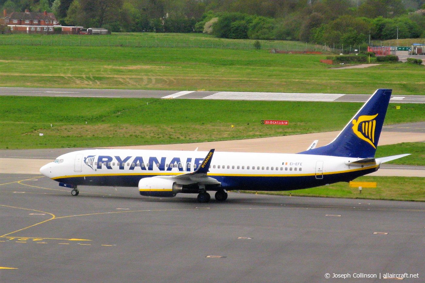 EI-EFE (37533) 2009 Boeing 737-8AS(WL)