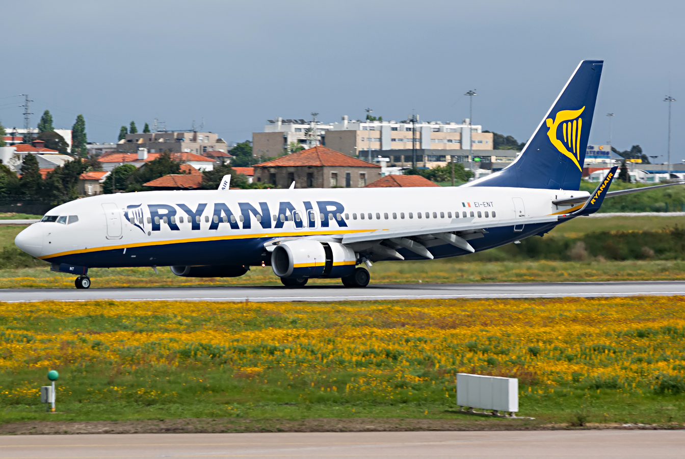 EI-ENT · Boeing 737-8AS(WL) · (OPO / LPPR)