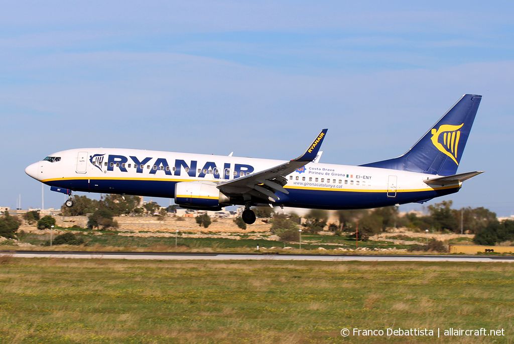 EI-ENY (35042) 2011 Boeing 737-8AS(WL)