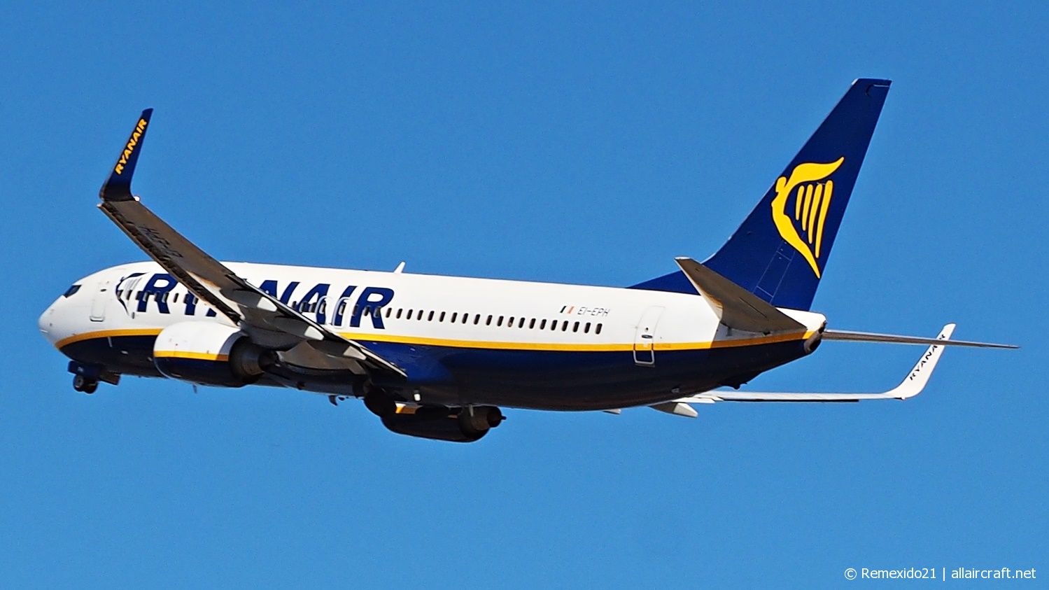 EI-EPH (40311) 2011 Boeing 737-8AS(WL)