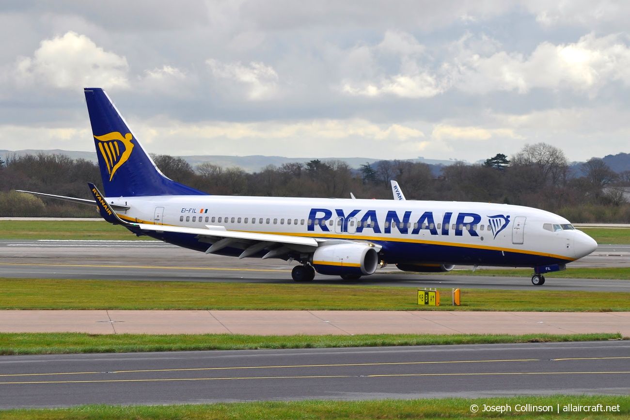 EI-FIL (44702) 2015 Boeing 737-8AS(WL)