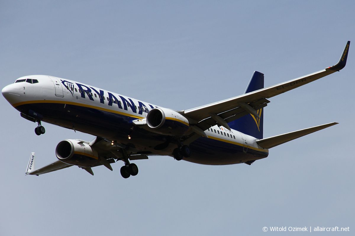 EI-DPR (33614) 2007 Boeing 737-8AS(WL)