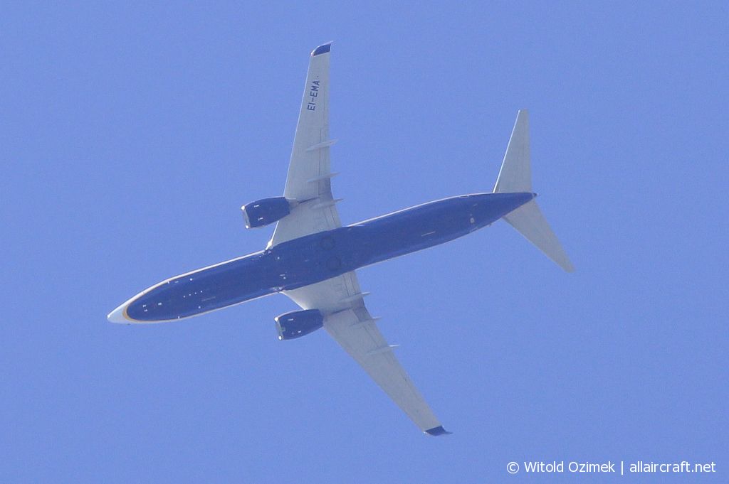 EI-EMA (35032) 2010 Boeing 737-8AS WL
