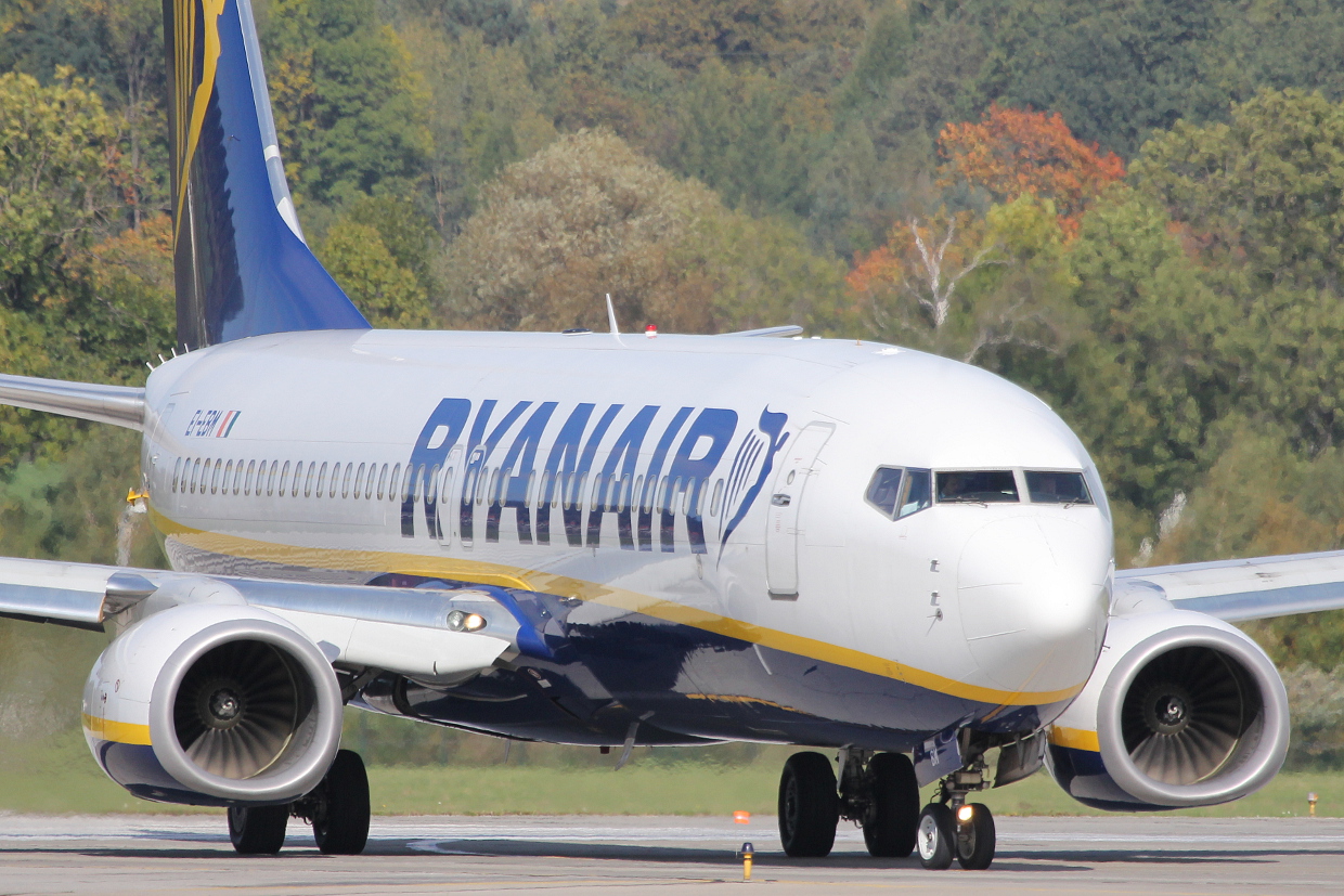 EI-EBM (35002) 2009 Boeing 737-8AS(WL)