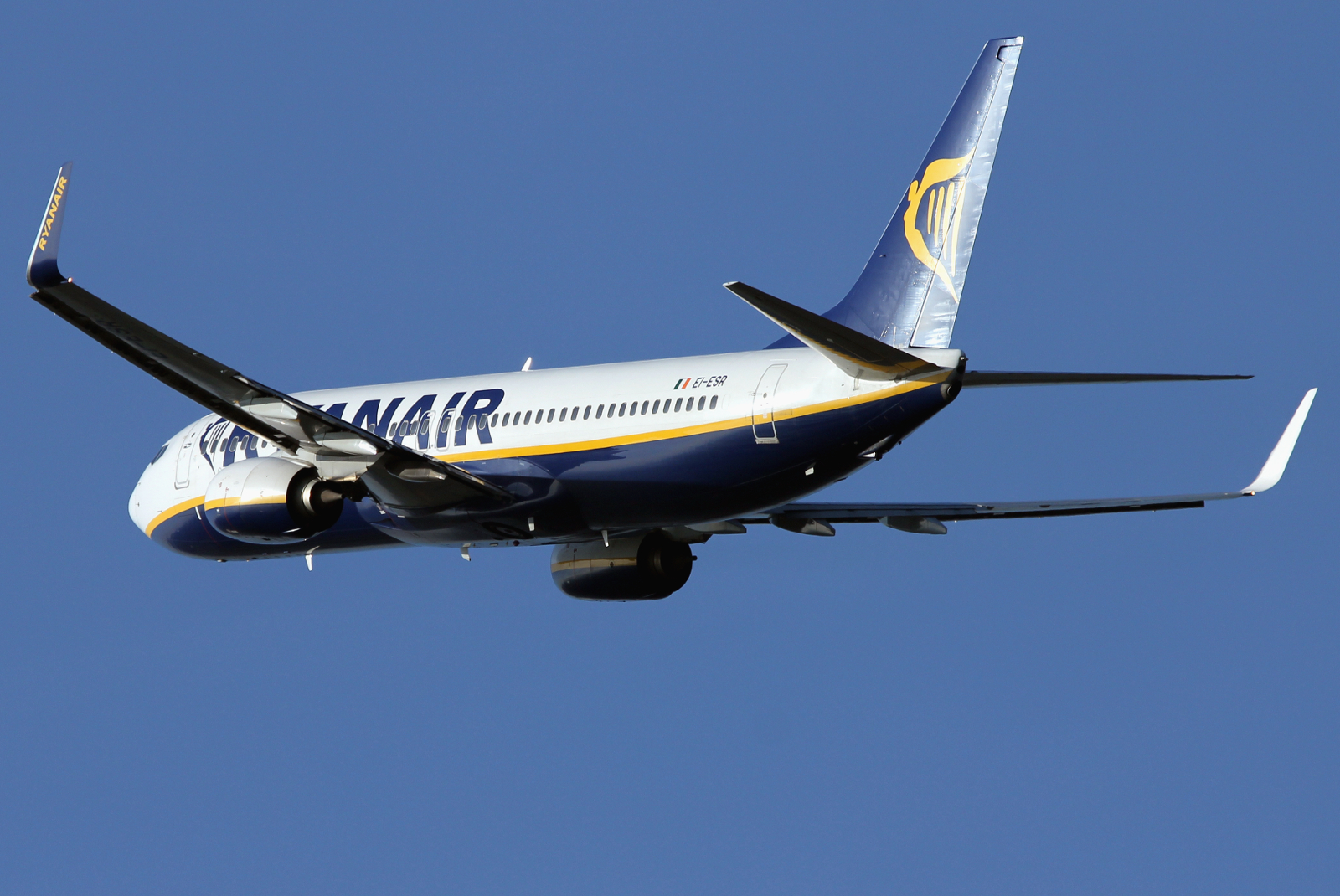 EI-ESR (34995) 2011 Boeing 737-8AS(WL)