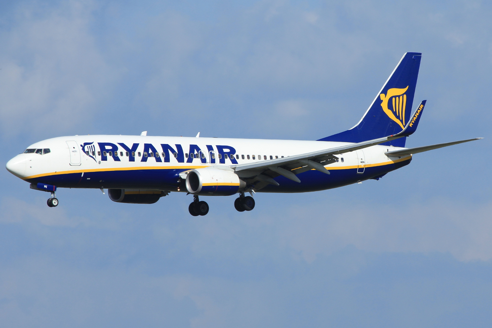 EI-EPE · Boeing 737-8AS(WL) · (FCO / LIRF)