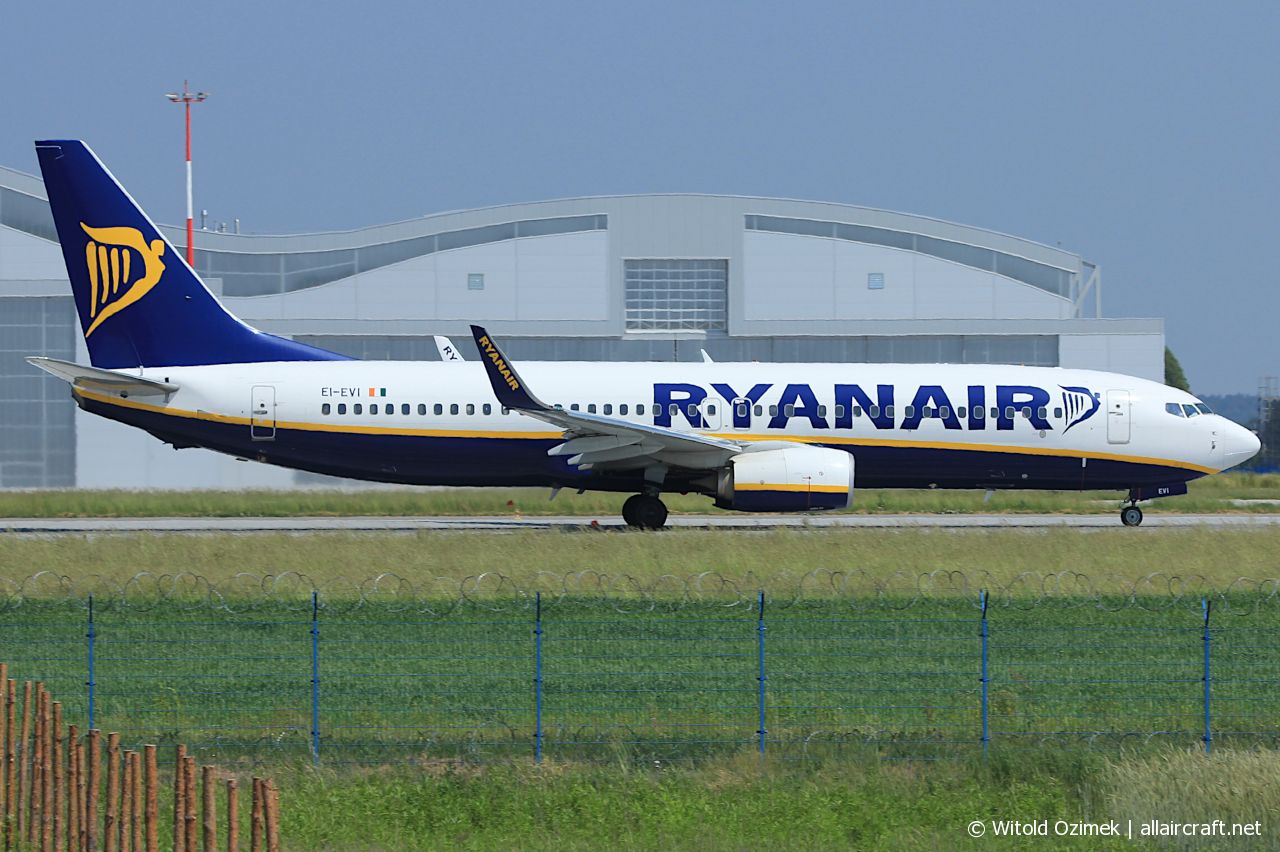 EI-EVI (38502) 2012 Boeing 737-8AS