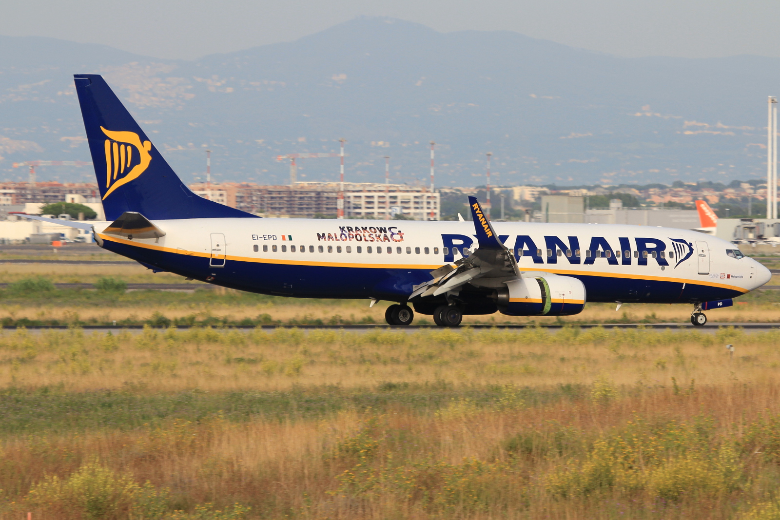 EI-EPD (40310) 2011 Boeing 737-8AS WL