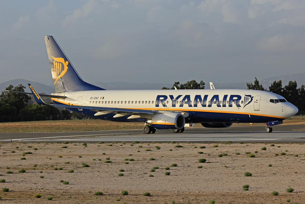 EI-DAC (29938) 2002 Boeing 737-8AS(WL)