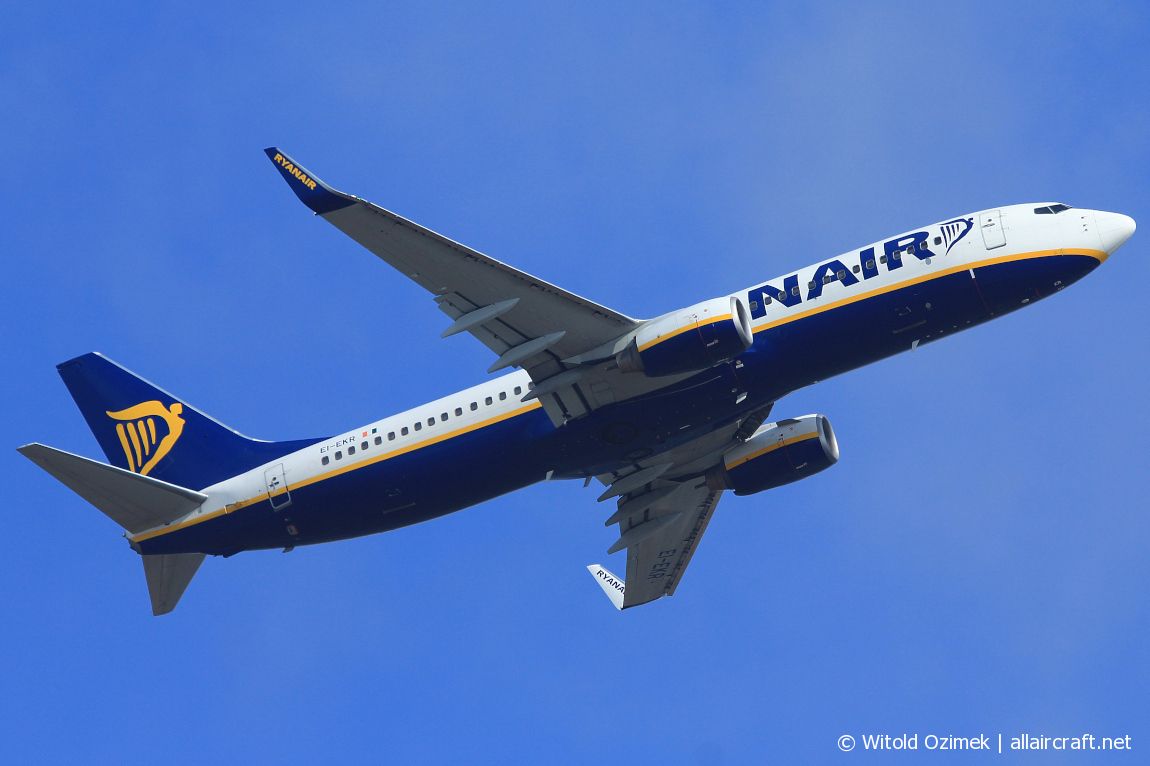 EI-EKR (38503) 2010 Boeing 737-8AS