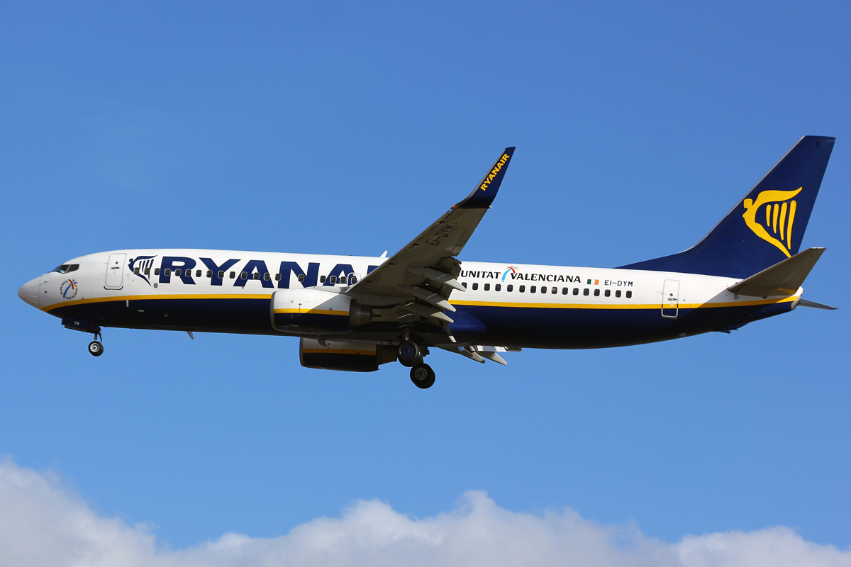 EI-DYM · Boeing 737-8AS(WL) · (LPA / GCLP)