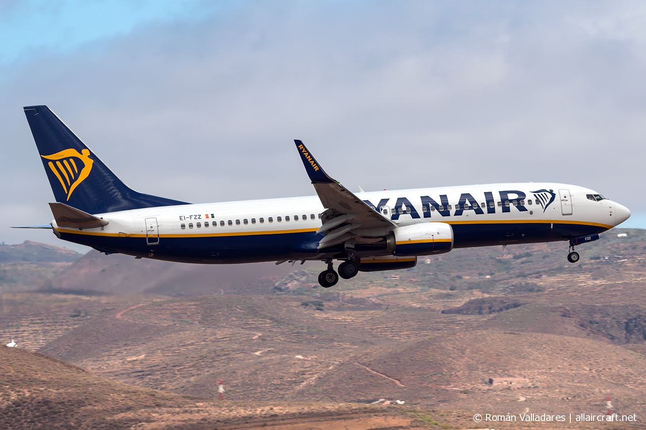 EI-FZZ (44796) 2017 Boeing 737-8AS(WL)