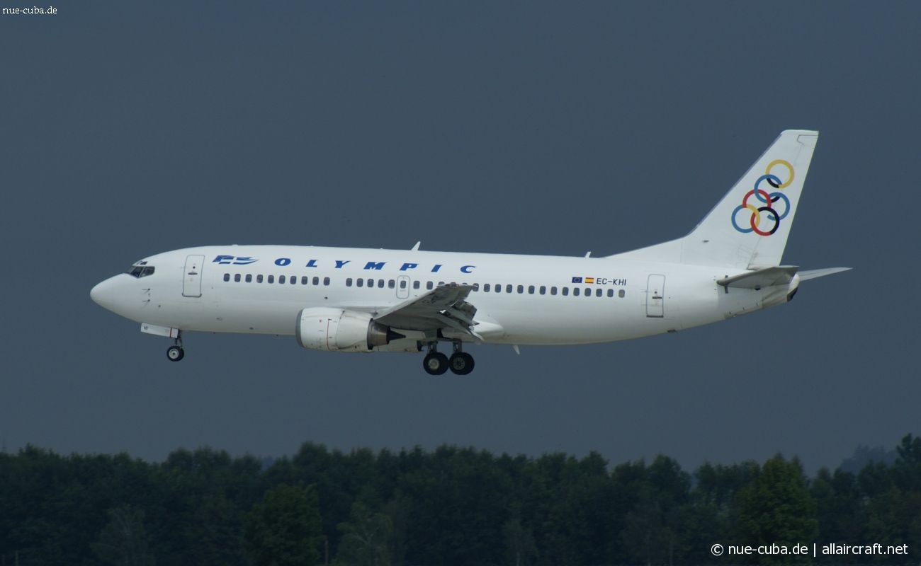 EC-KHI (24026) 1988 Boeing 737-33A