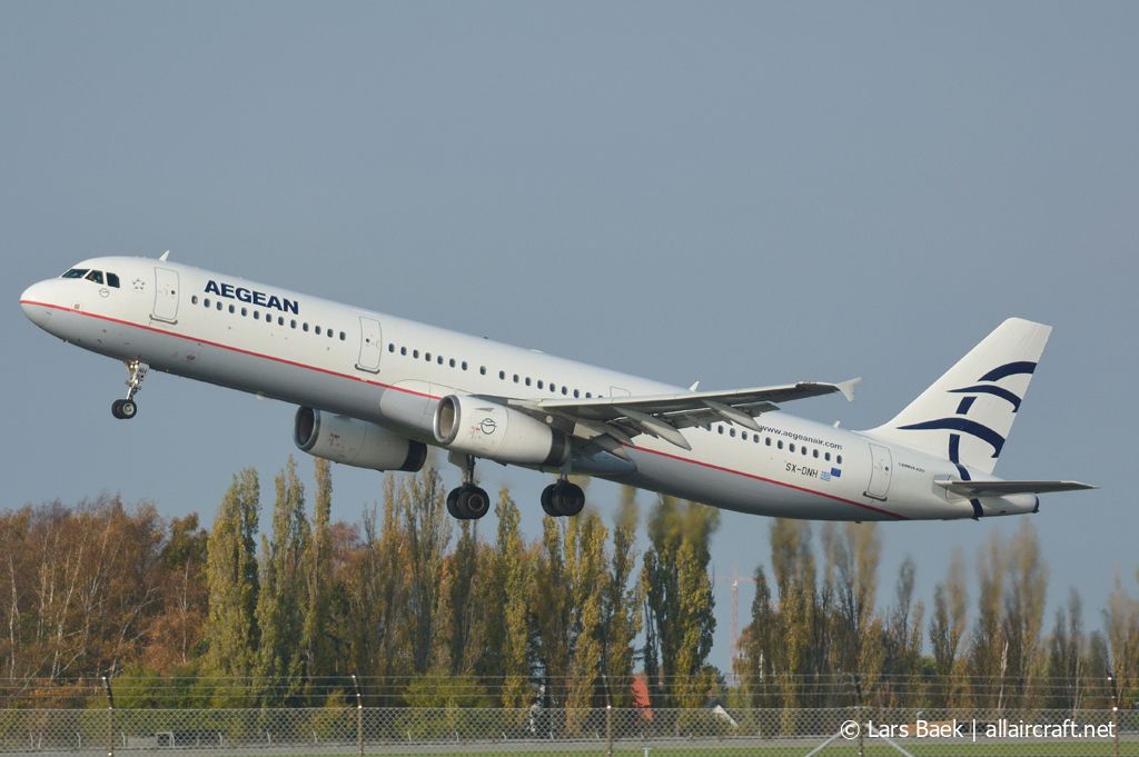 SX-DNH (3546) 2008 Airbus A321-231