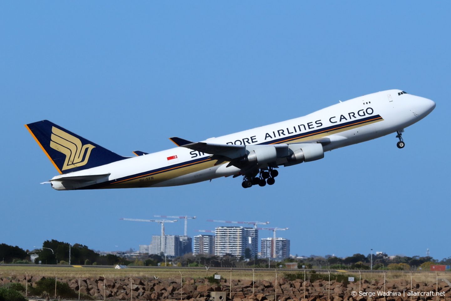 9V-SFN · Boeing 747-412F · (SYD / YSSY)