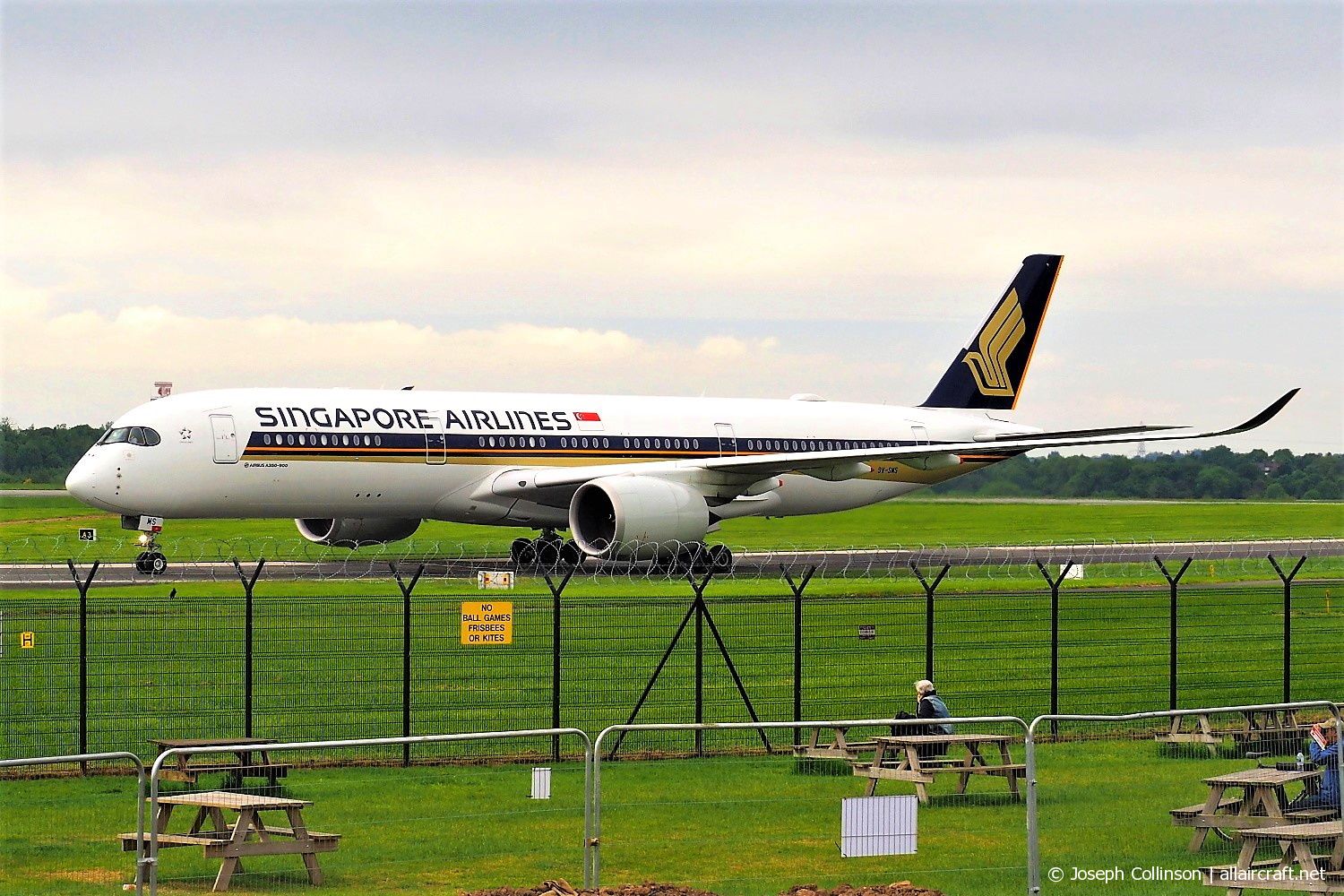 9V-SMS (158) 2017 Airbus A350-941