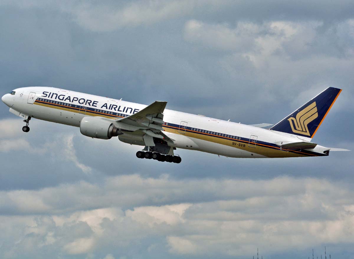 9V-SVB (28525) 2001 Boeing 777-212(ER)