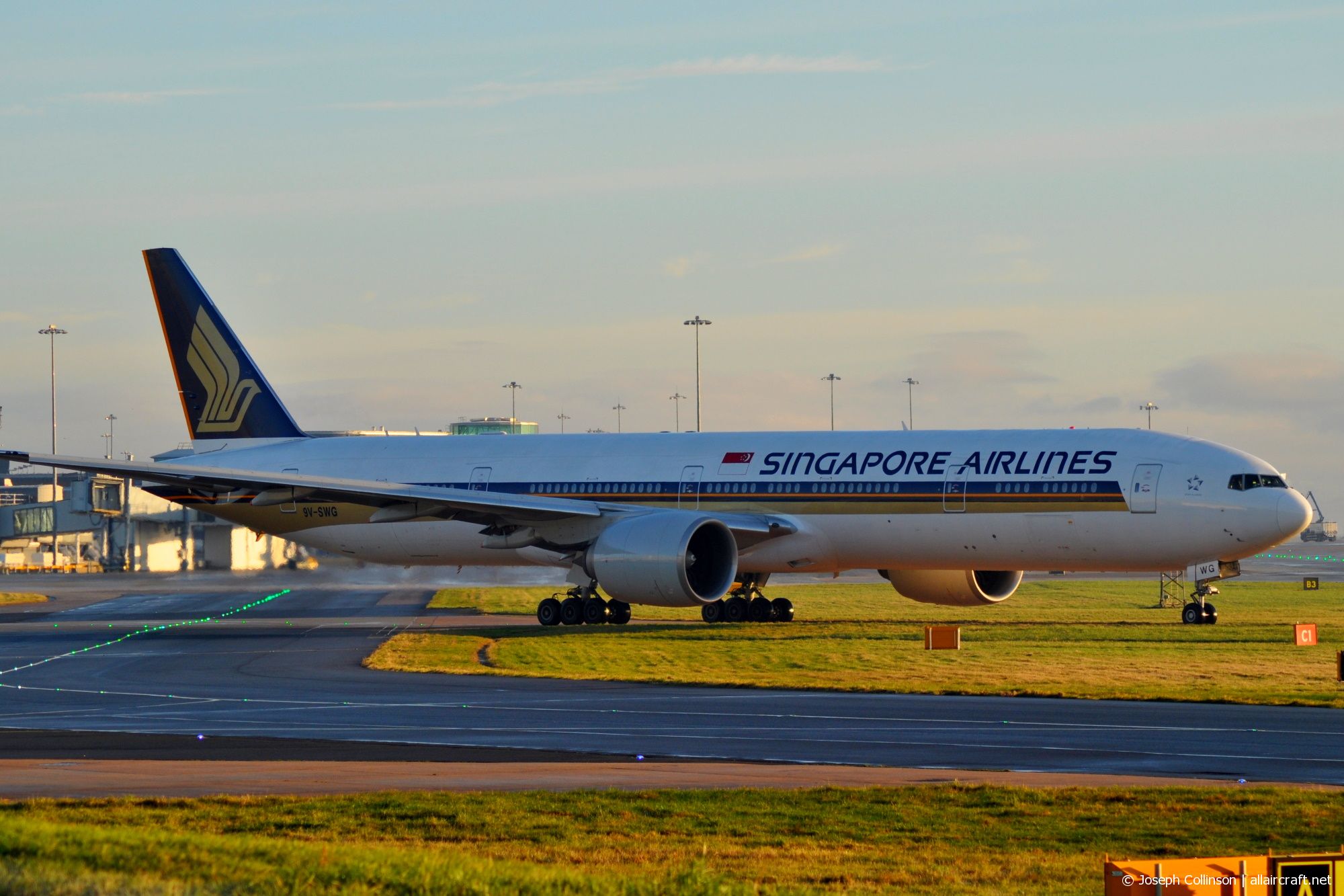 9V-SWG (cn 34572) Boeing 777-312/ER