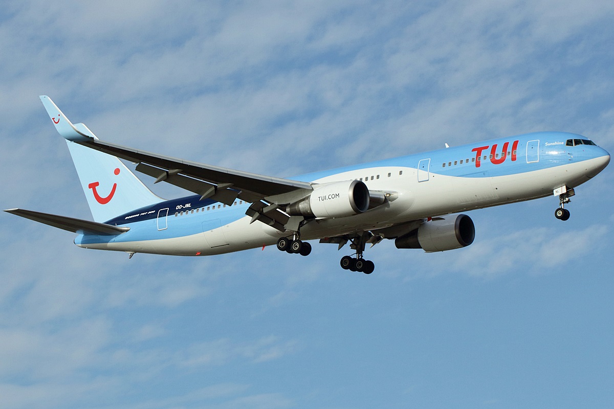 OO-JNL (29384) 2000 Boeing 767-304/ER