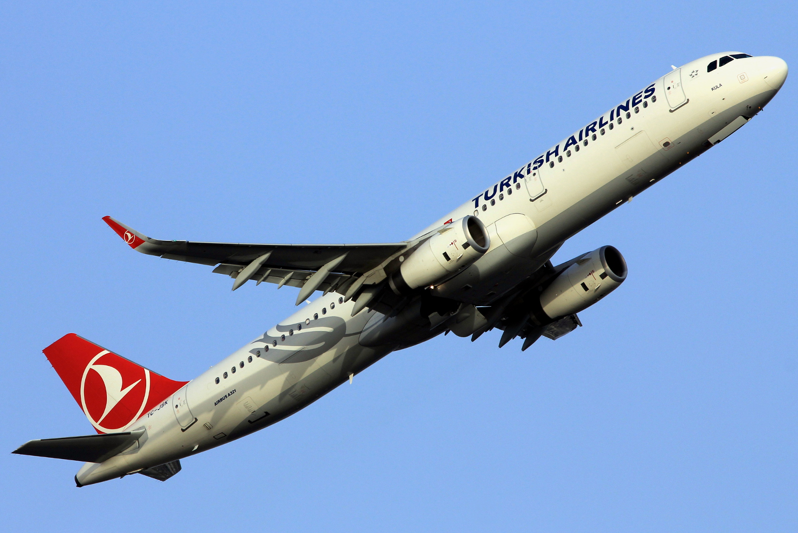 TC-JSK, (cn 5663), Airbus A321-231
