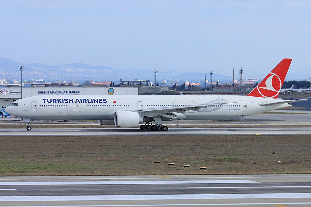 TC-JJN, (cn 40795/940), Boeing 777-3F2/ER