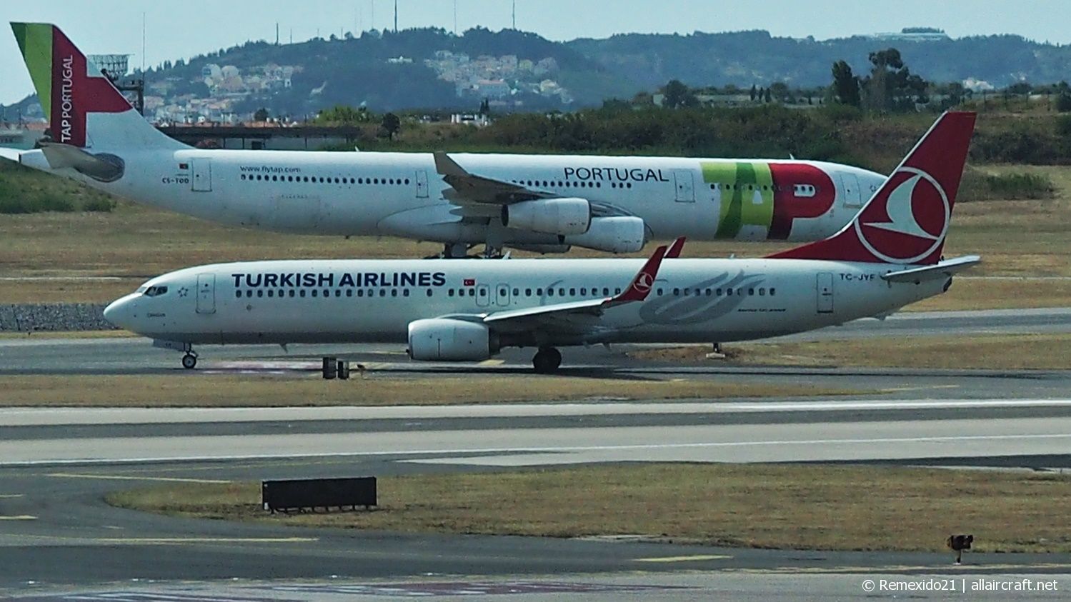 TC-JYF (40982) 2012 Boeing 737-9F2ER(WL)