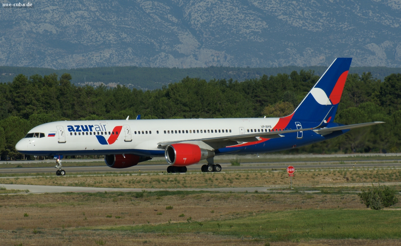 VP-BPB (cn 28484) Boeing 757-231