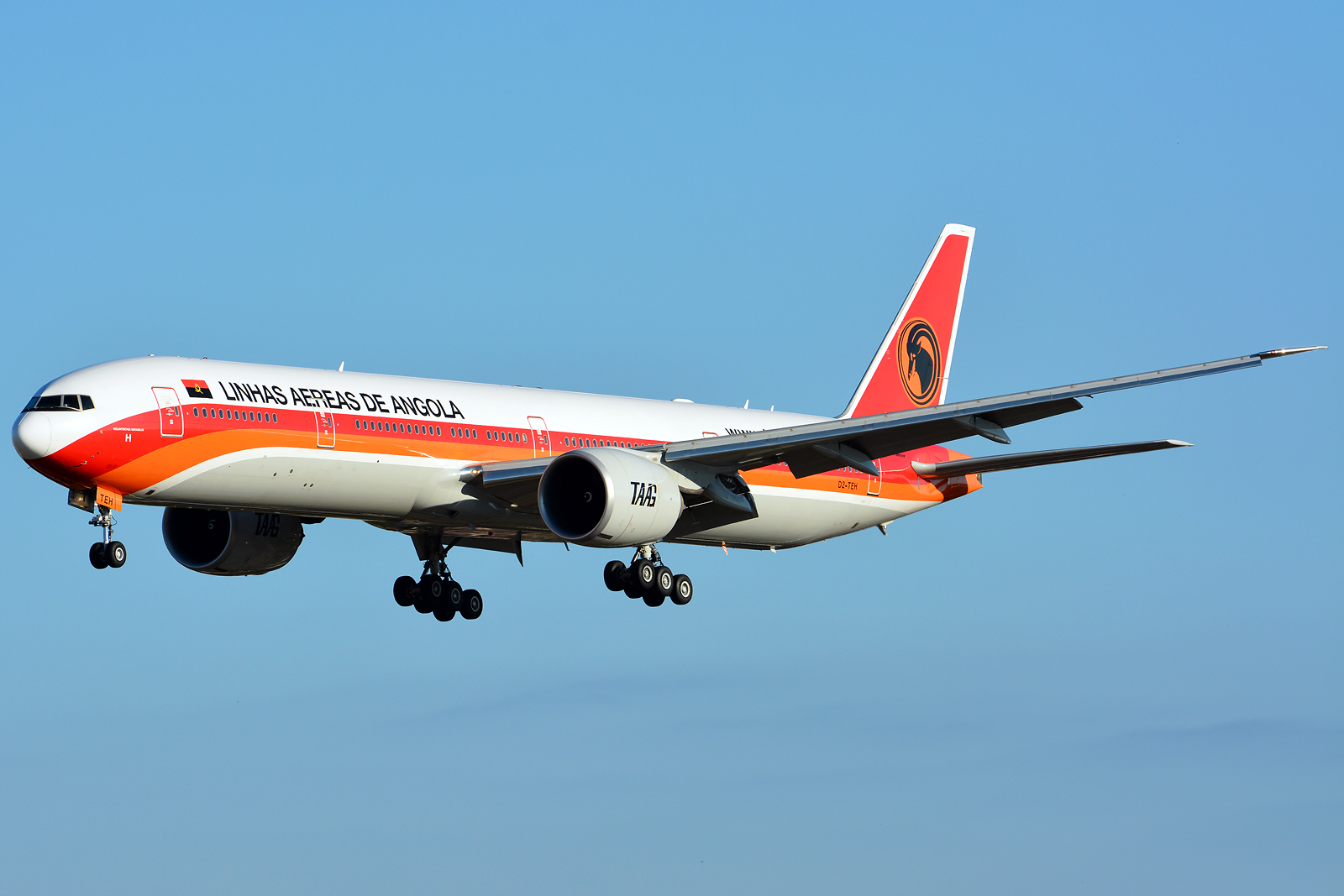 D2-TEH (40806) 2011 Boeing 777-3M2(ER)