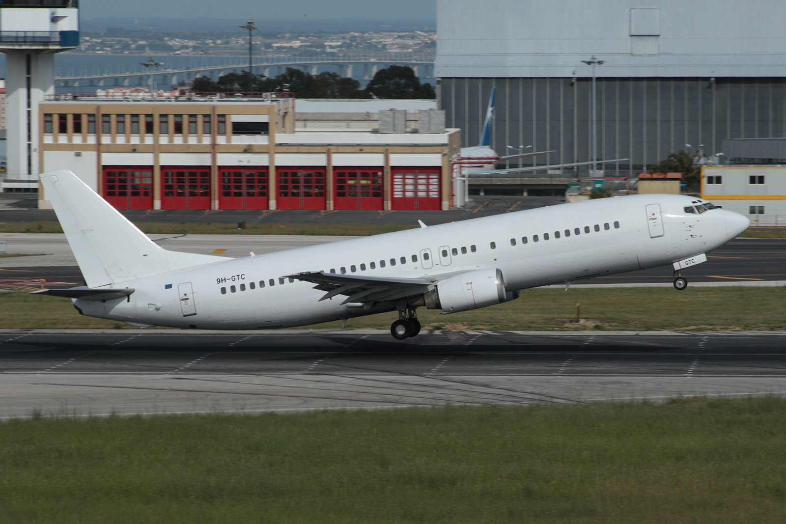 9H-GTC (27001) 1992 Boeing 737-430