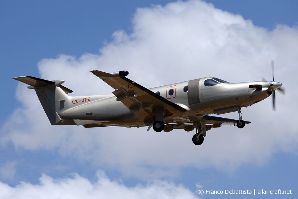 LX-JFZ (1572) 2017 Pilatus PC-12/47E