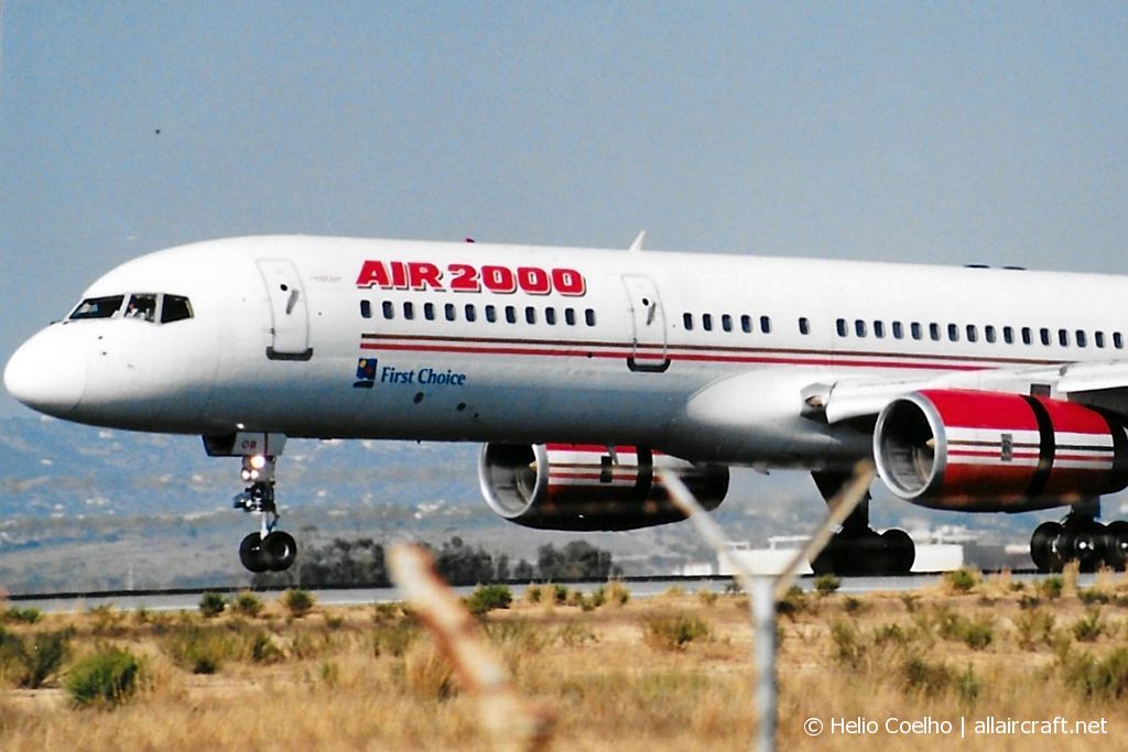 C-FOOB · Boeing 757-28A · (FAO / LPFR)