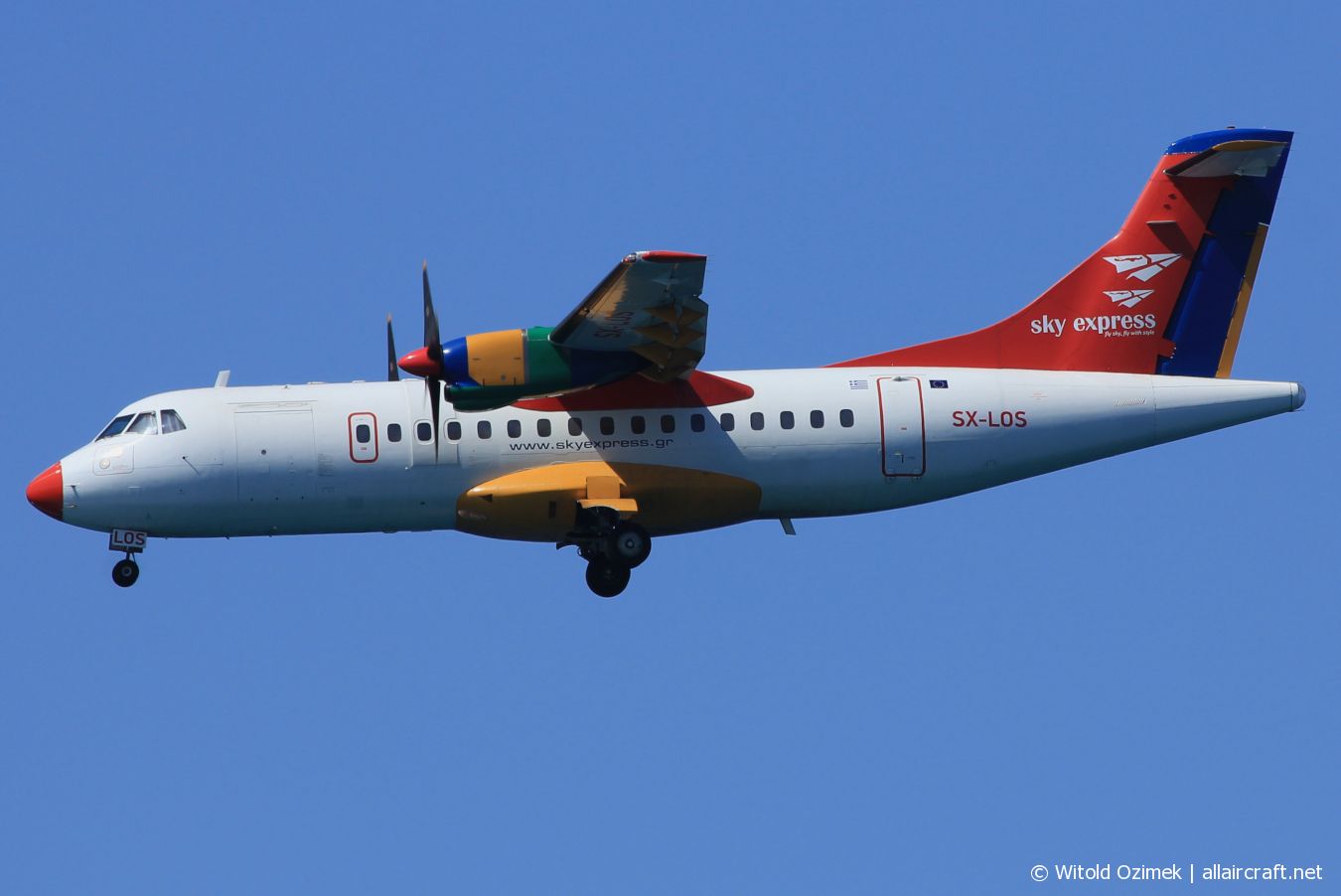 SX-LOS ( 107 ) 1988 ATR-42-300