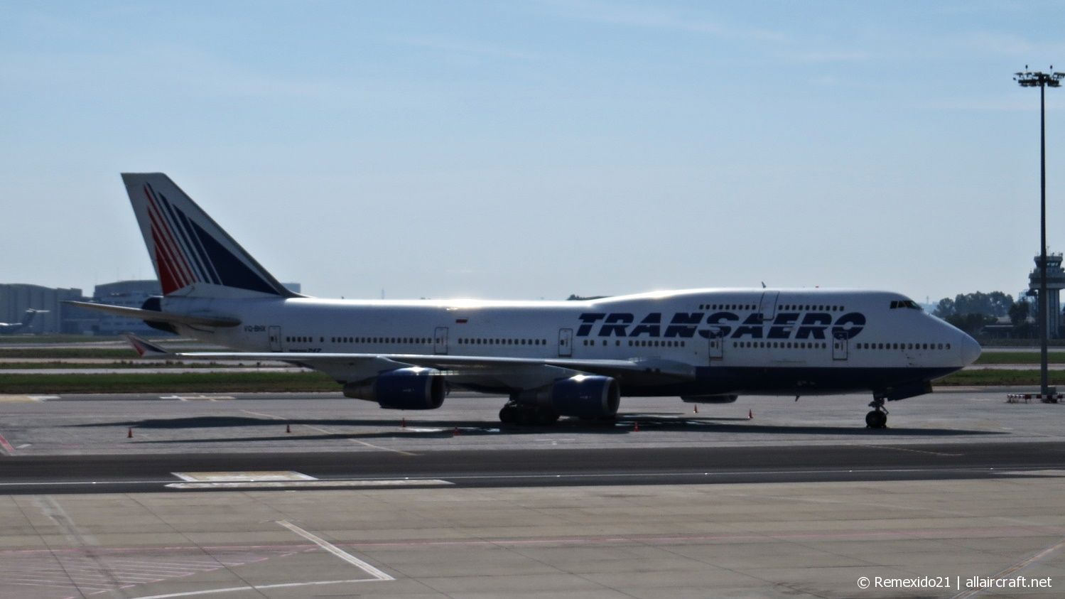 VQ-BHX (28960) 1998 Boeing 747-4F6