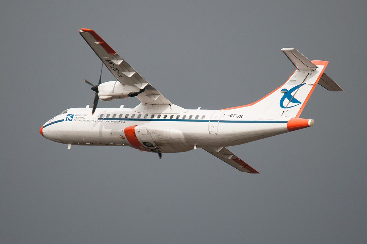 F-GFJH (049) 1987 ATR-42-300