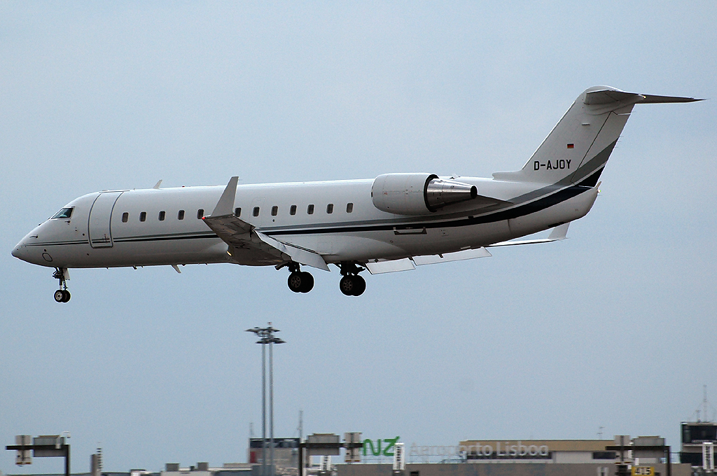 D-AJOY (8069) 2007 Bombardier Challenger 850