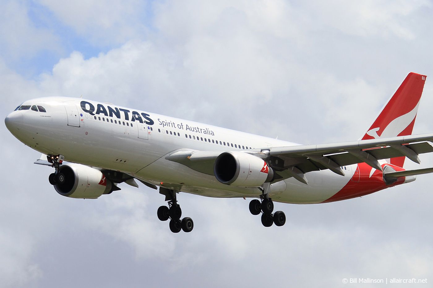 VH-EBA (508) 2002 Airbus A330-202