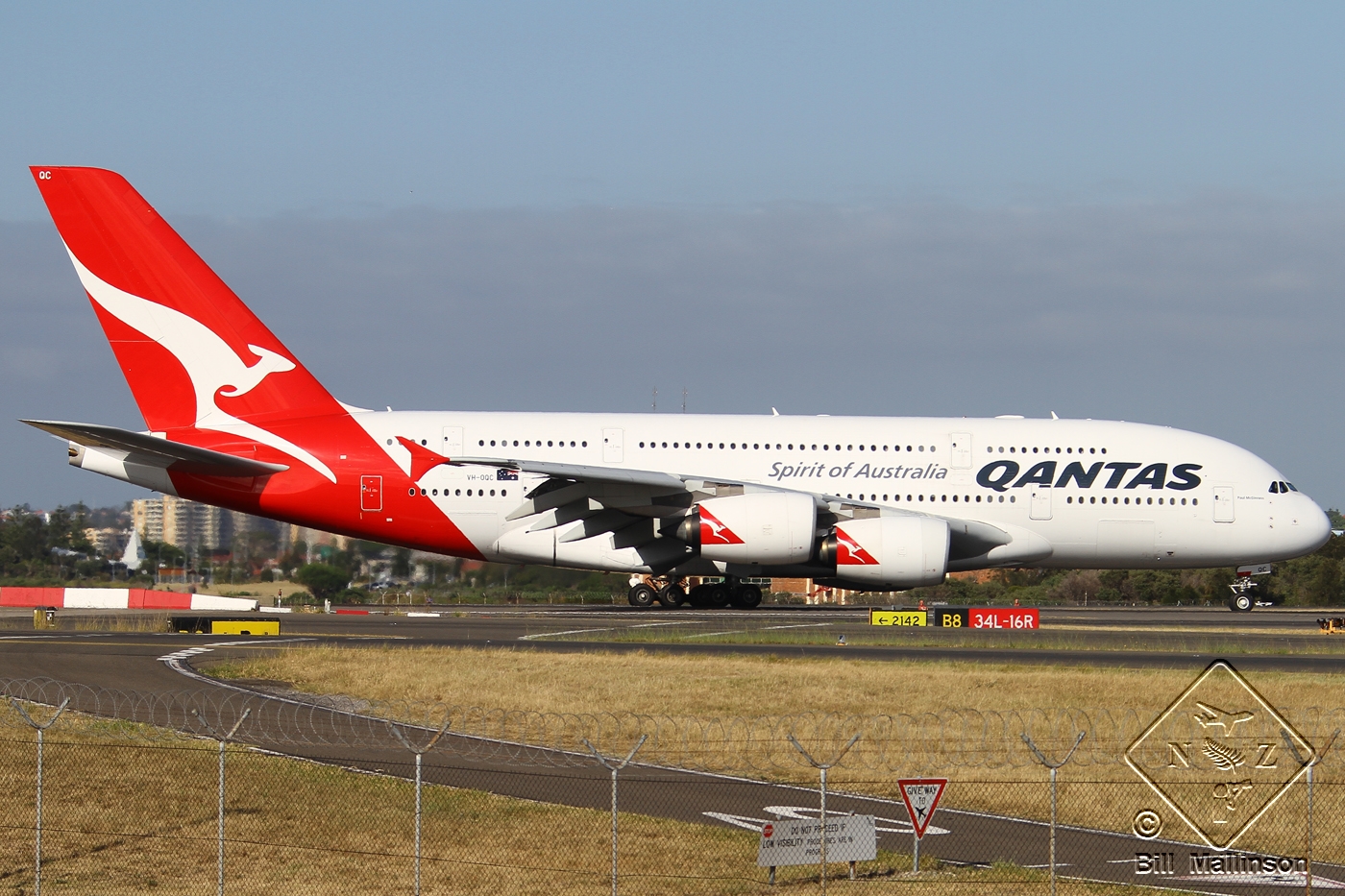 VH-OQC (022) 2008 Airbus A380-842