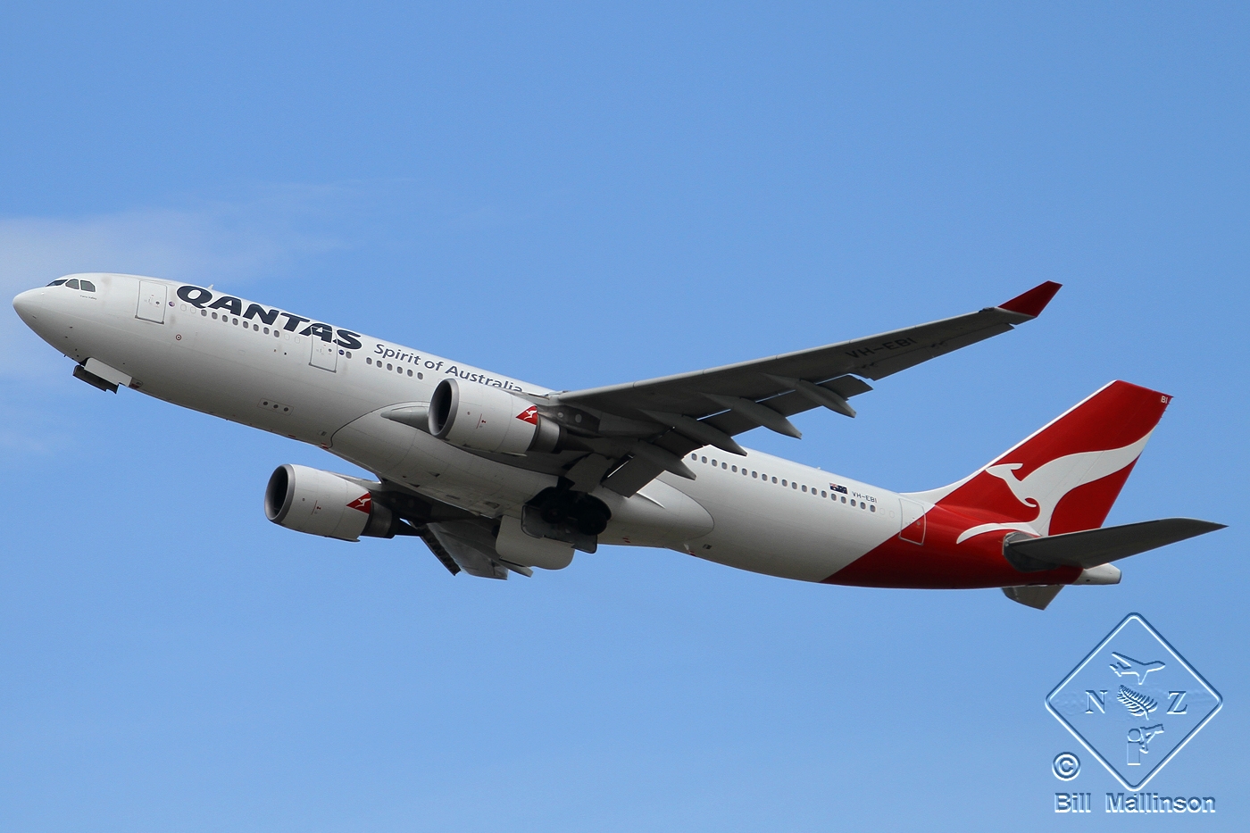 VH-EBI (898) 2008 Airbus A330-202