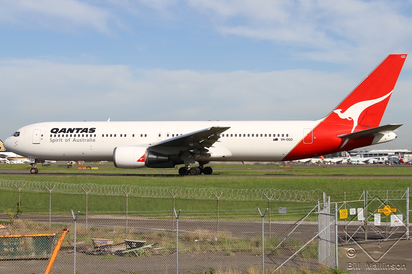 VH-OGO (25577) 1994 Boeing 767-338(ER)