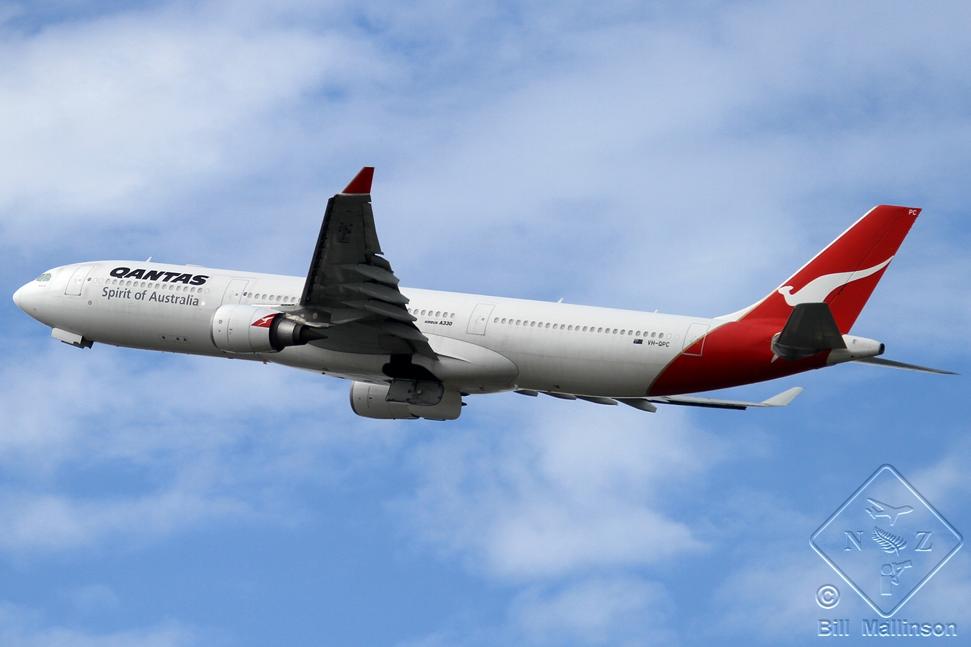 VH-QPC (564) 2003 Airbus A330-303