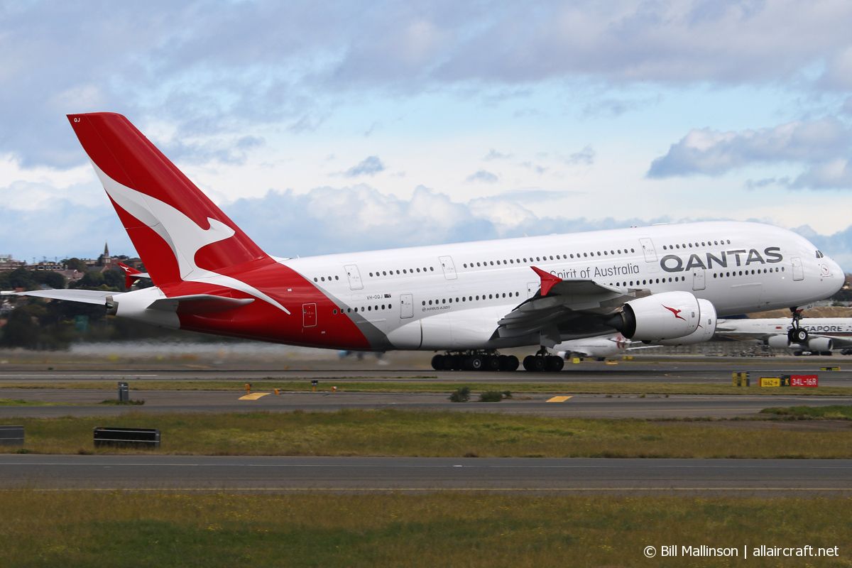 VH-OQJ (062) 2010 Airbus A380-842