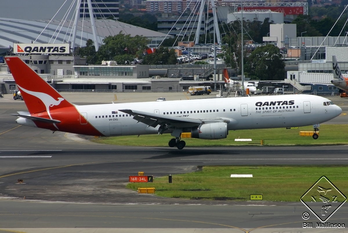 VH-ZXG (25443) 1992 Boeing 767-336(ER)