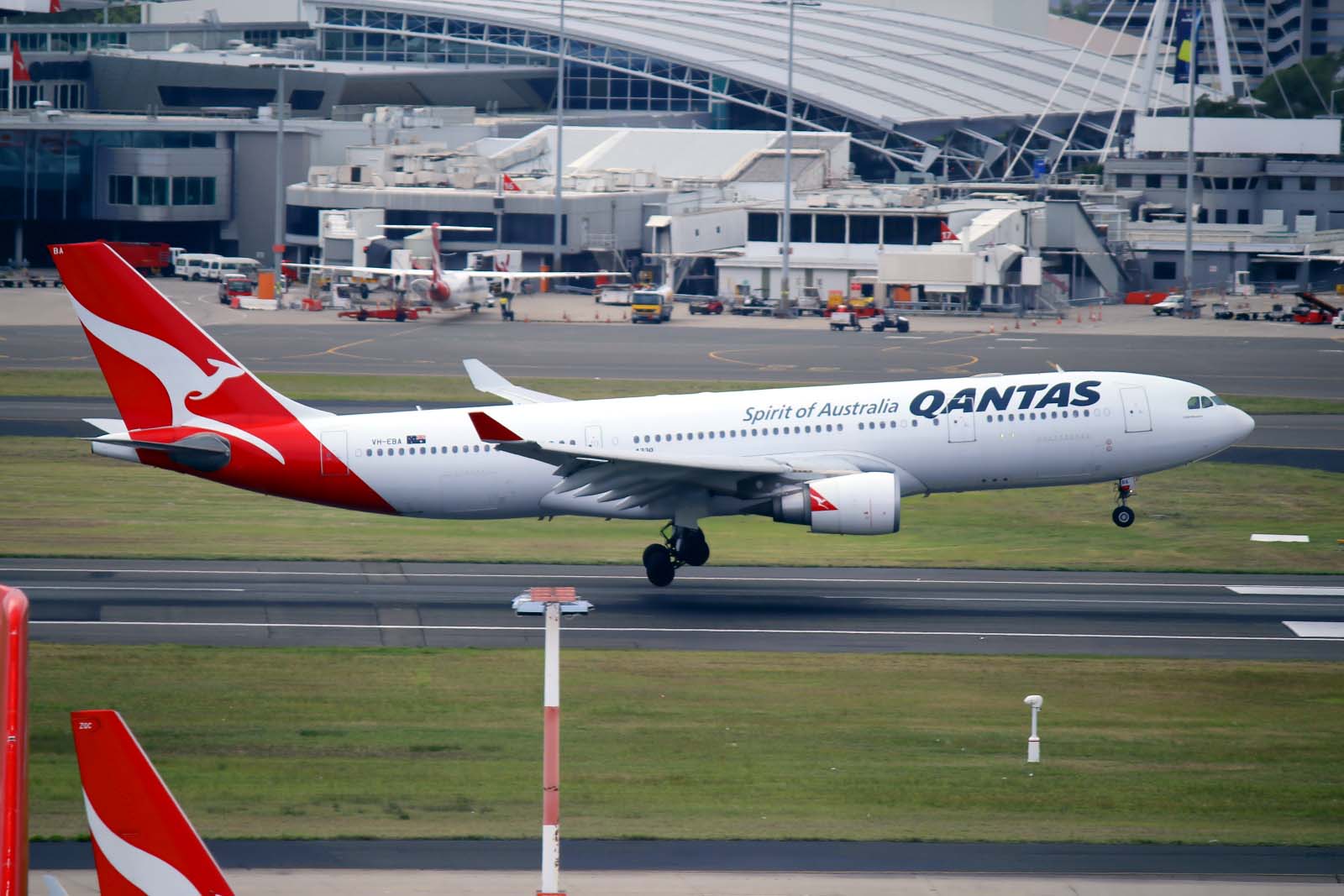 VH-EBA (508) 2002 Airbus A330-202