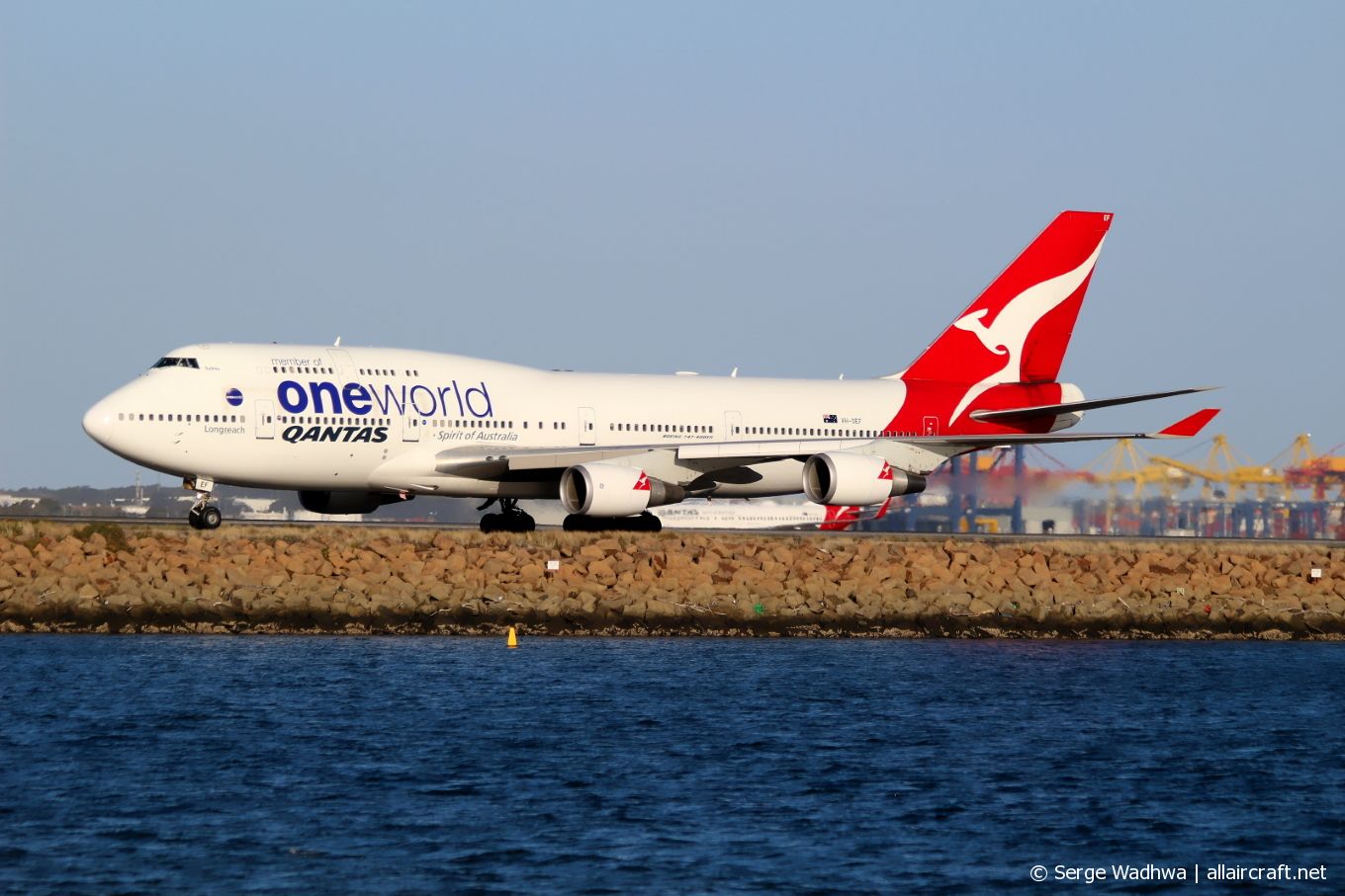 VH-OEF (32910) 2002 Boeing 747-438(ER)
